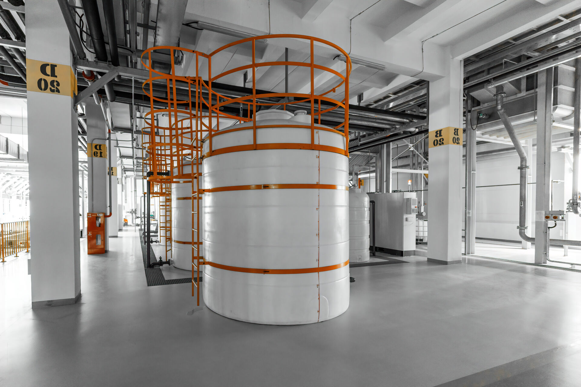 Chemistry and medicine production pipes and tanks